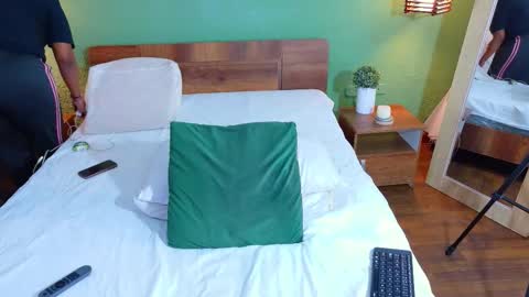 Snapshot of curvyebonyy_ chatting on February 24, 12:58 pm Danna online show from February 24, 12:58 pm