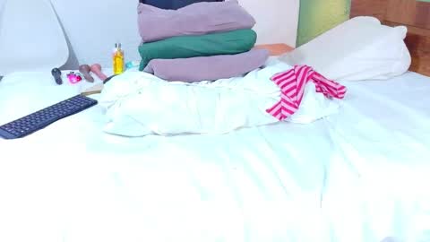 Snapshot of curvyebonyy_ chatting on March 21, 8:19 am Danna online show from March 21, 8:19 am