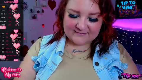Snapshot of curvyema chatting on March 1, 3:27 pm EMA online show from March 1, 3:27 pm