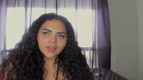 Snapshot of curvypornxxx chatting on January 5, 4:48 pm curvypornxxx online show from January 5, 4:48 pm