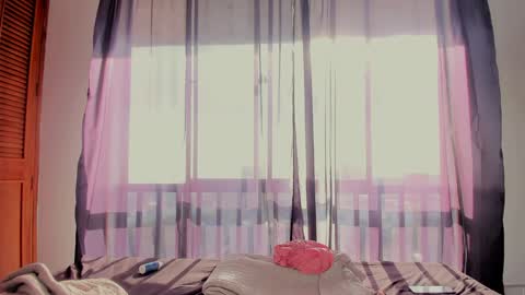 Snapshot of curvypornxxx chatting on January 16, 1:04 pm curvypornxxx online show from January 16, 1:04 pm