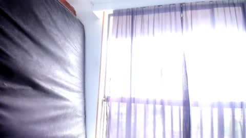 Snapshot of curvypornxxx chatting on March 4, 3:26 pm curvypornxxx online show from March 4, 3:26 pm