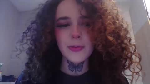 curvyyus online show from February 10, 11:25 am