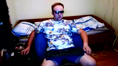 cute69696969 online show from June 18, 11:09 pm