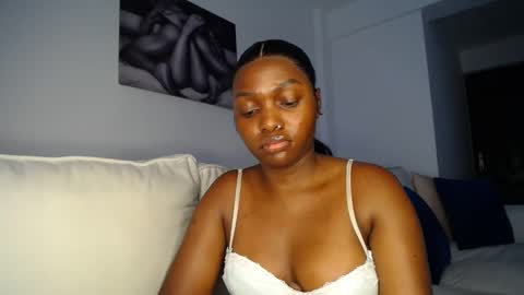 Liya online show from December 28, 1:38 pm