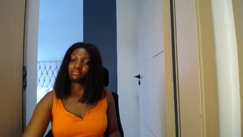 Snapshot of cute_ass18 chatting on February 23, 1:30 pm Liya online show from February 23, 1:30 pm