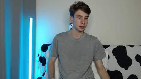 Snapshot of cute_brian chatting on September 25, 11:14 am Im Brian online show from September 25, 11:14 am