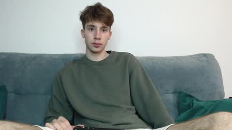 Snapshot of cute_brian chatting on November 6, 5:03 pm Im Brian online show from November 6, 5:03 pm