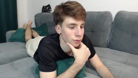 Snapshot of cute_brian chatting on December 15, 4:11 pm Im Brian online show from December 15, 4:11 pm