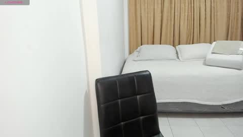 Sara online show from February 4, 2:39 am