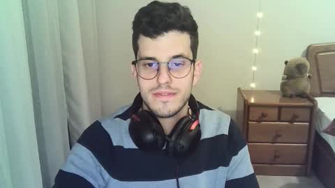 cute_but_masculine online show from February 15, 7:32 pm