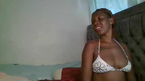 Snapshot of cute_daniellah chatting on January 28, 10:23 am Danillah online show from January 28, 10:23 am