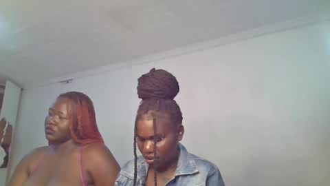 Snapshot of cute_daniellah chatting on March 12, 5:24 am Danillah online show from March 12, 5:24 am