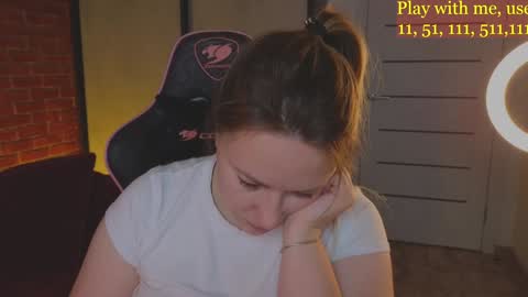 Everyday stream in the same time online show from December 4, 4:43 am