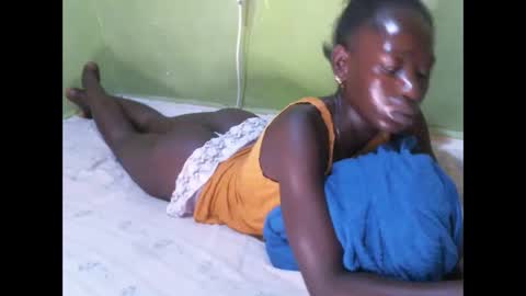 cute_doria online show from October 5, 2:54 am