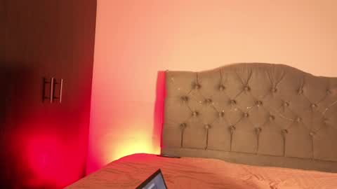 Snapshot of cute_emmma chatting on March 29, 11:10 am Emma online show from March 29, 11:10 am