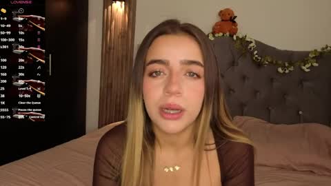 Snapshot of cute_emmma chatting on May 1, 11:15 am Emma online show from May 1, 11:15 am