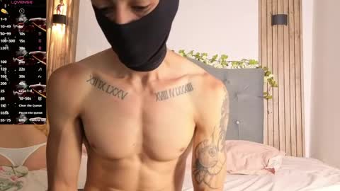 Snapshot of cute_emmma chatting on May 21, 12:12 pm Emma online show from May 21, 12:12 pm
