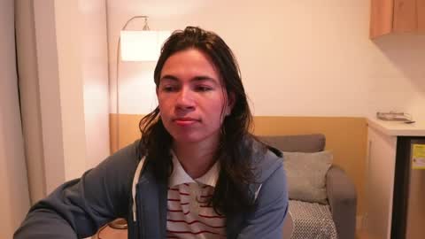 Snapshot of cute_erelis chatting on June 10, 7:18 am You Erelis online show from June 10, 7:18 am