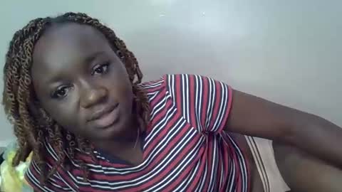 Snapshot of cute_gee chatting on February 26, 6:18 pm daddysdoll online show from February 26, 6:18 pm