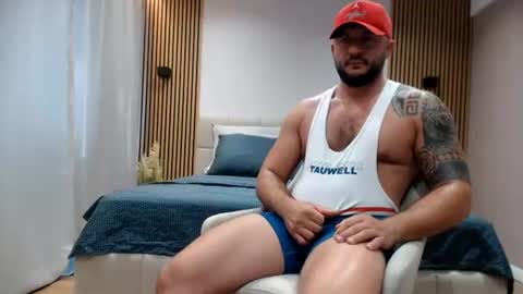 Cute Johny01 online show from June 18, 5:19 am