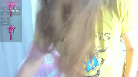 cute_kate0 online show from September 20, 11:22 am