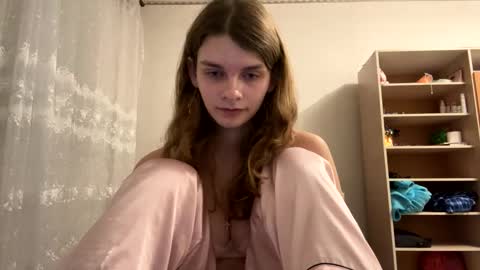 cute_kitte online show from February 9, 9:06 pm