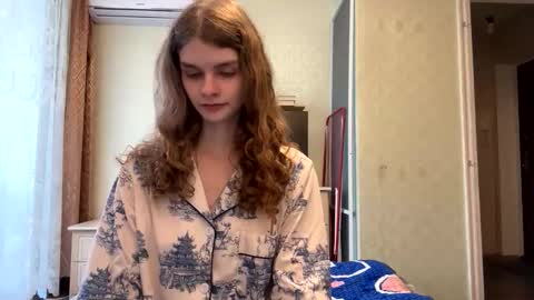 cute_kitte online show from November 21, 1:21 pm