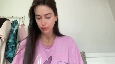 cute_kriss94 online show from July 3, 10:54 am