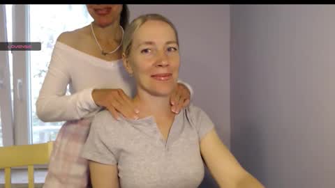 cute_lion_ online show from September 28, 12:21 pm