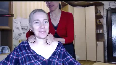 cute_lion_ online show from October 29, 11:23 am