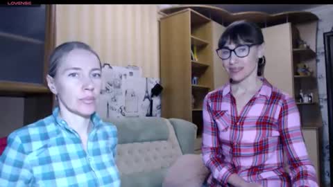 cute_lion_ online show from November 20, 10:48 am