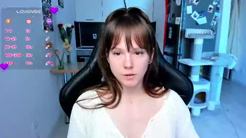 Emily online show from August 7, 6:26 am