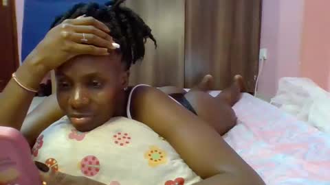 cute_lizah online show from January 13, 6:05 pm