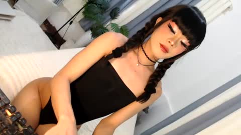 Snapshot of cute_maloi chatting on August 1, 10:47 am Jane online show from August 1, 10:47 am