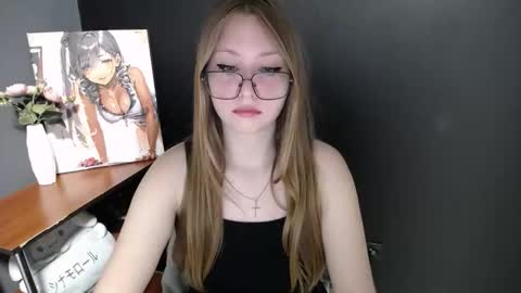 Snapshot of cute_minx chatting on May 28, 6:54 am Veronica online show from May 28, 6:54 am