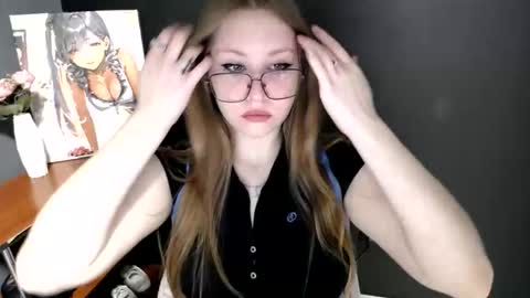 Snapshot of cute_minx chatting on June 1, 6:26 am Veronica online show from June 1, 6:26 am