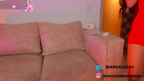 Snapshot of cute_molly18 chatting on September 21, 1:40 am Maria online show from September 21, 1:40 am