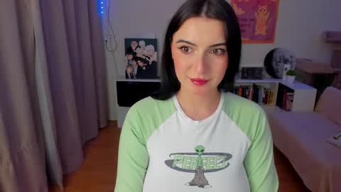 Snapshot of cute_redface_ chatting on October 22, 3:56 pm Bb online show from October 22, 3:56 pm