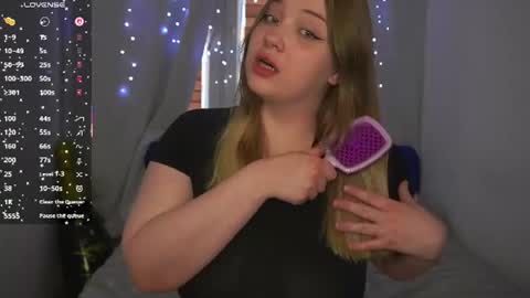Sasha online show from June 12, 5:45 pm