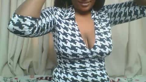 cute_shiks online show from September 12, 8:36 am