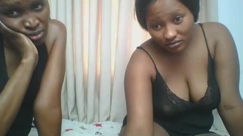 cute_shiks online show from September 15, 6:35 am
