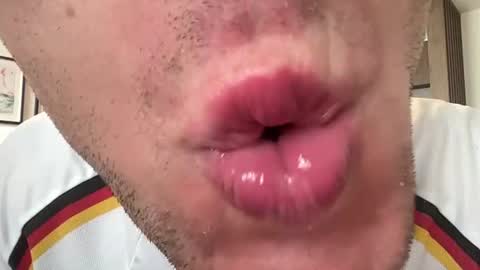 cute_skywalker online show from July 16, 12:55 pm