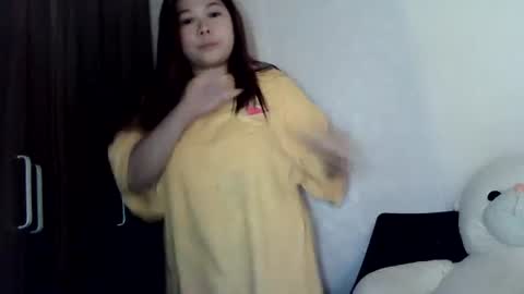 Mimi online show from July 18, 11:52 pm
