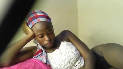 cute_sonny online show from December 4, 6:16 pm