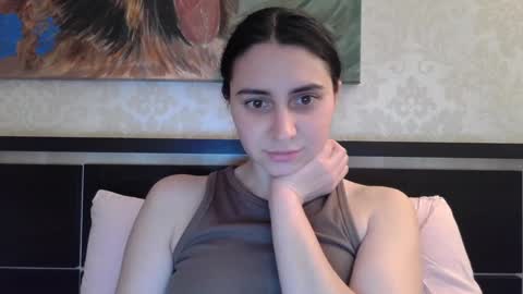 cute_strawberry_ online show from December 20, 5:40 pm