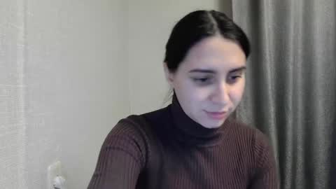 cute_strawberry_ online show from December 25, 4:54 pm