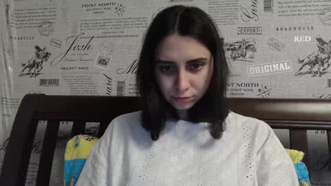 cute_strawberry_ online show from January 2, 9:28 pm