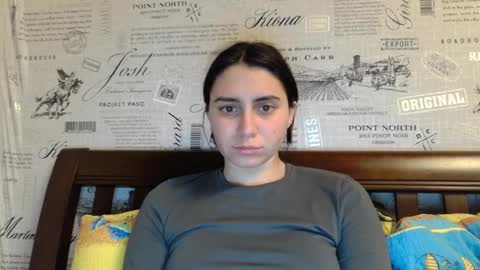 cute_strawberry_ online show from January 7, 9:35 pm