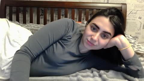 cute_strawberry_ online show from January 27, 2:02 pm
